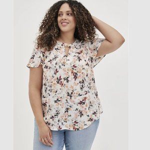 Torrid Size 6X 30 Keyhole Blouse - Georgette Floral White